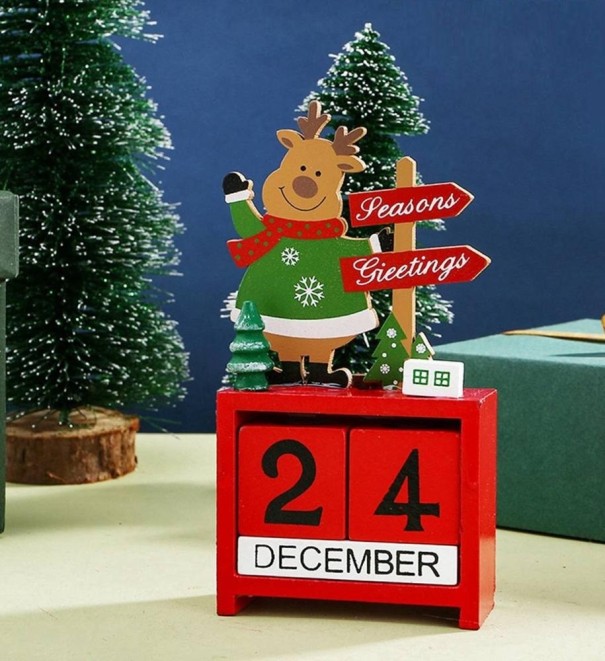 Calendario navideño hecho con cubos 3