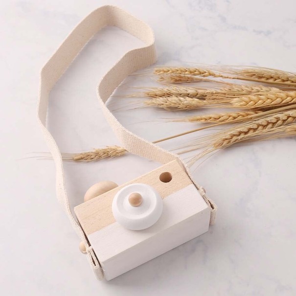 Cámara de madera con correa blanco