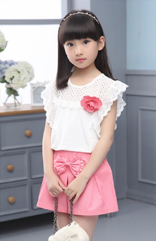 Camiseta de menina com rosa e calções rosa 12