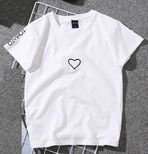 Camiseta mujer con estampado de corazón B389 blanco L Camiseta mujer con estampado de corazón B389 blanco L