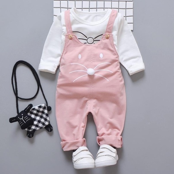 Camiseta y pantalón con tirantes para niña rosa 3