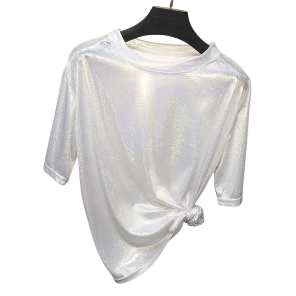 Camisola brilhante de senhora com mangas curtas Corte solto Top brilhante com decote redondo Camisola da moda para festas e uso diário branco