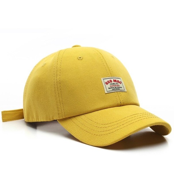 Cap with the inscription T176 yellow