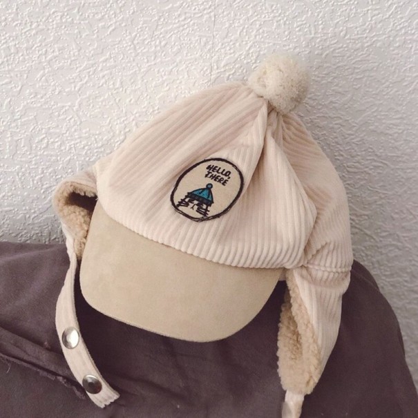 Cappellino invernale per bambini con orecchiette beige