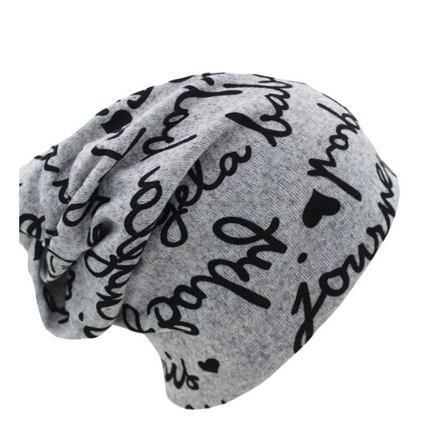 Cappello autunnale da donna con scritte 4