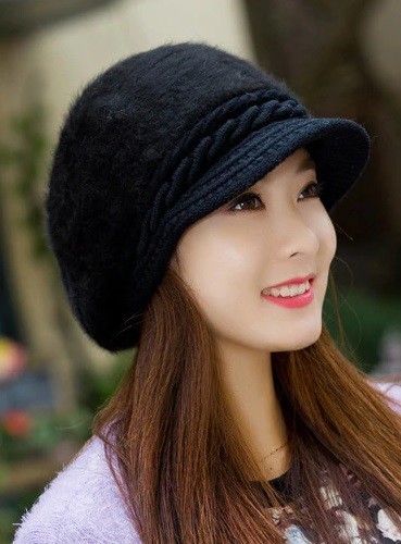 Cappello da donna in pelliccia sintetica J2794 nero