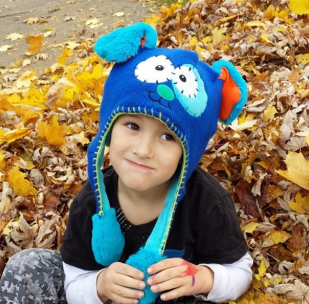 Cappello divertente per bambini con faccia 4