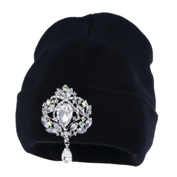 Cappello invernale da donna con decorazione nero
