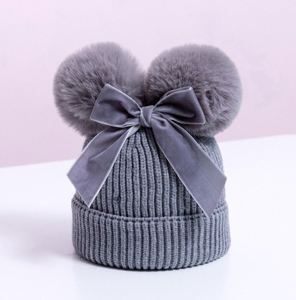 Cappello invernale per bambini con pompon A498 grigio