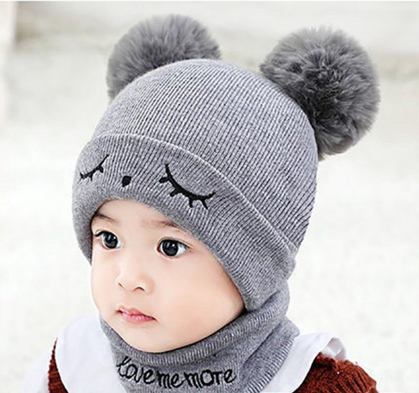 Cappello invernale per bambini con pompon e scaldacollo grigio