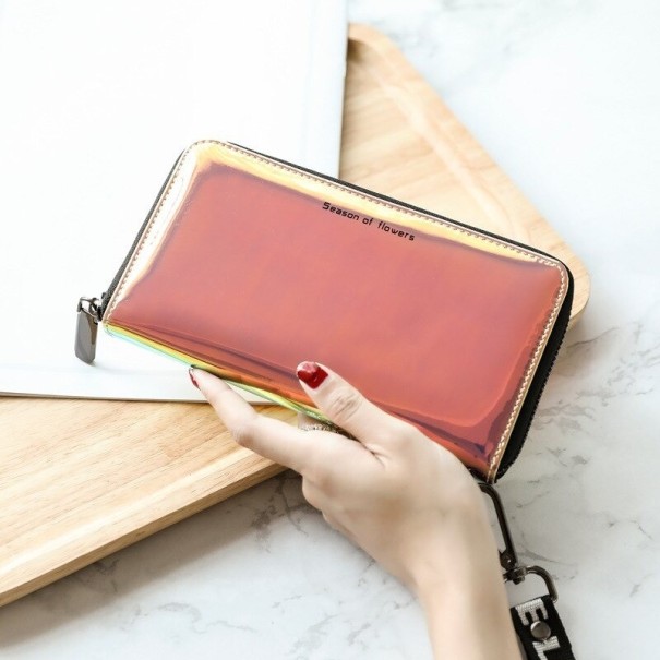 Cartera holográfica para mujer con cremallera y brillo arcoíris Forma rectangular alargada de cuero PU y poliéster Dimensiones 19 x 10 x 2,5 cm 3