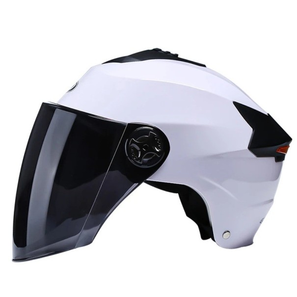 Casco de motocicleta con luz LED, doble visera, lente negra, 54-59 cm, ABS, PC, luz recargable para ciclomotor, bicicleta, scooter blanco