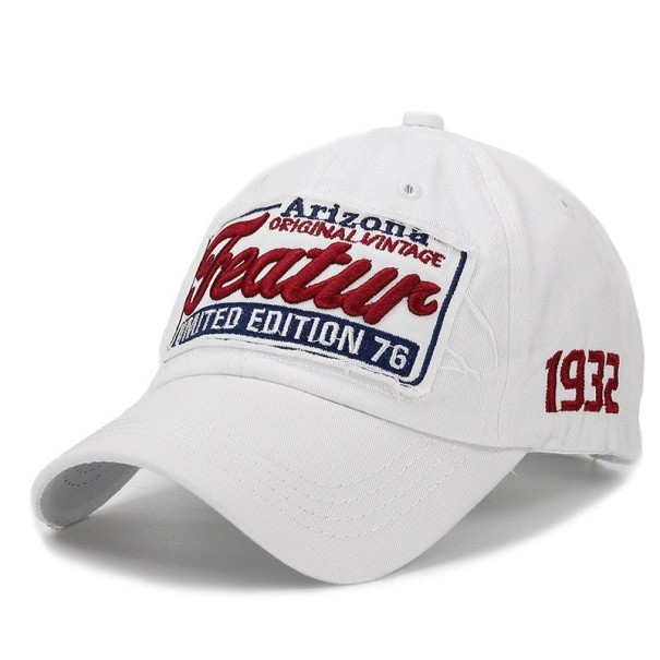 Casquette avec inscription T238 blanc