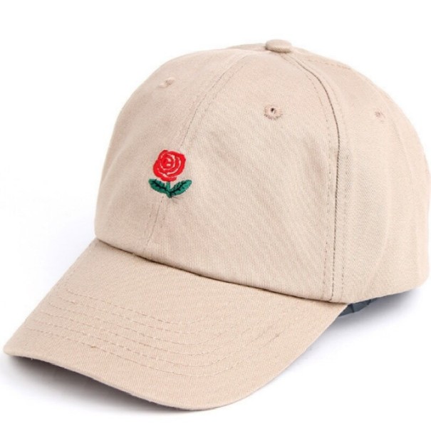 Casquette avec rose beige