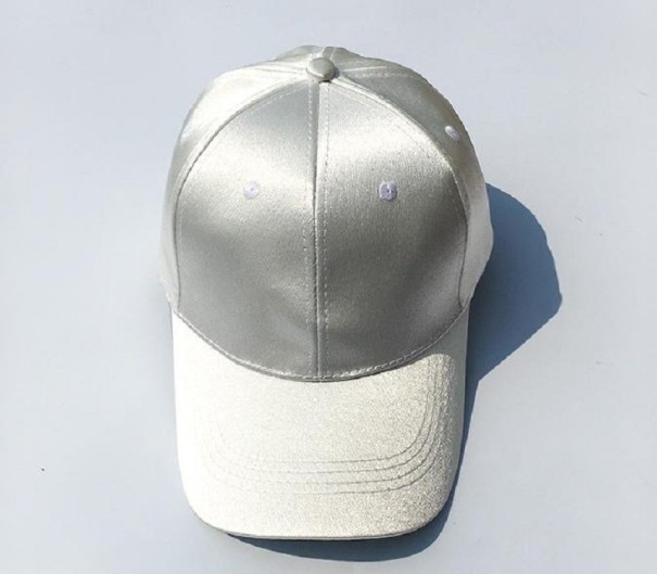 Casquette en satin pour femmes T5 blanc