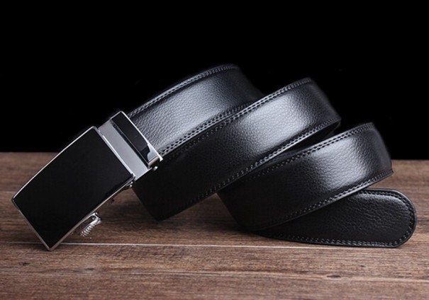 Ceinture stylée pour homme en cuir véritable J1565 noir 125 cm