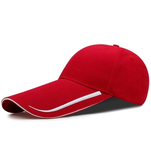 Čepice s prodlouženým kšiltem červená M