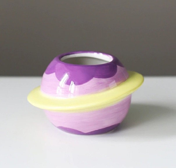 Ceramiczna doniczka dekoracyjna fioletowy Ceramiczna doniczka dekoracyjna fioletowy