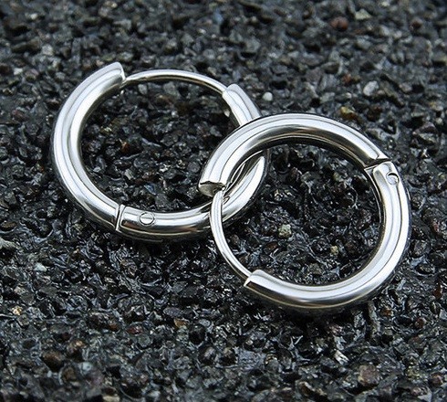 Cercei barbatesti in forma de mini inel J2161 argint 12 mm