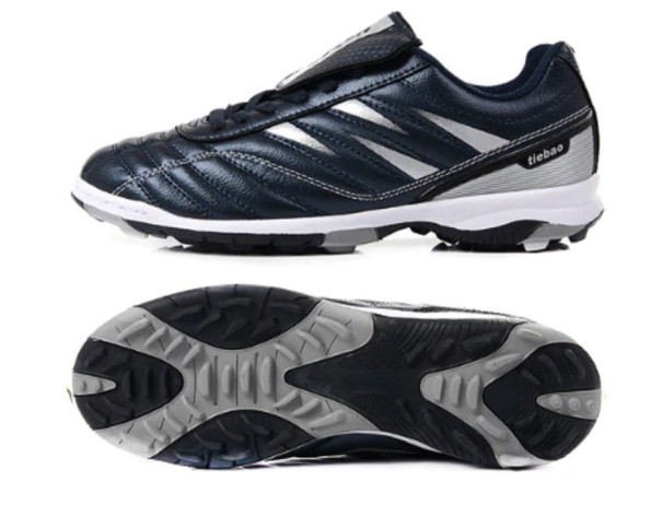Céspedes de fútbol masculino azul oscuro 44