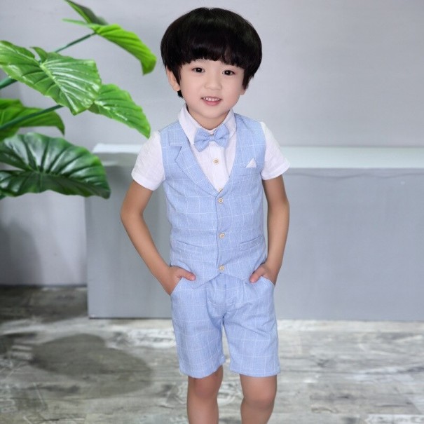 Chaleco y pantalón corto para niño B1382 azul claro 12-18 meses