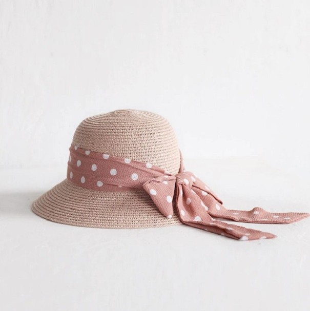 Chapeau d'enfant avec nœud 1