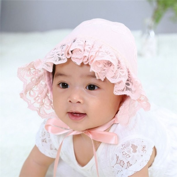 Chapeau en dentelle pour fille avec volants rose