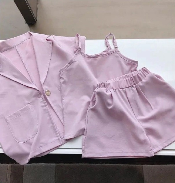Chaqueta, camiseta de tirantes y pantalón corto niña L1411 5 B