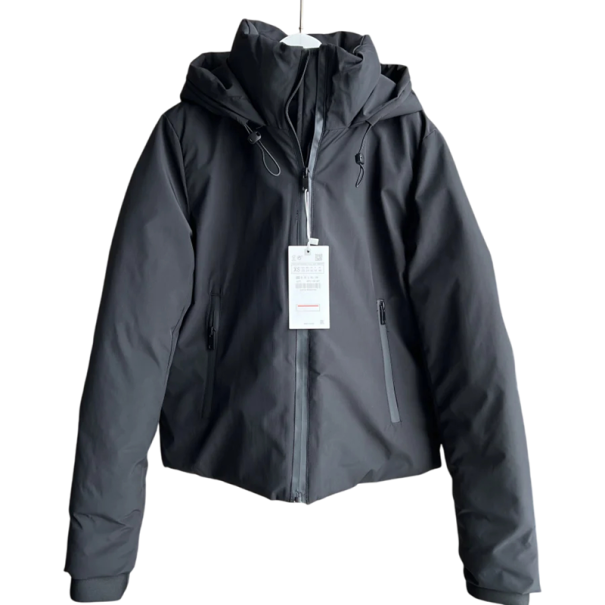 Chaqueta de invierno para mujer Negra Con capucha Cierre de cremallera Fabricación en poliéster Bolsillos para las manos Chaqueta de invierno S