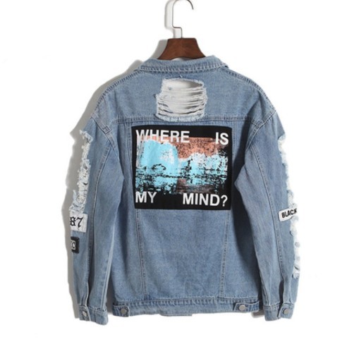 Chaqueta vaquera de mujer con un diseño interesante. L