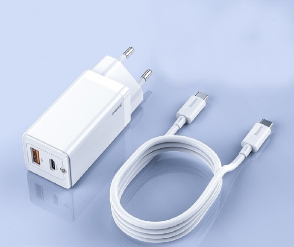 Chargeur à double port GaN blanc 1