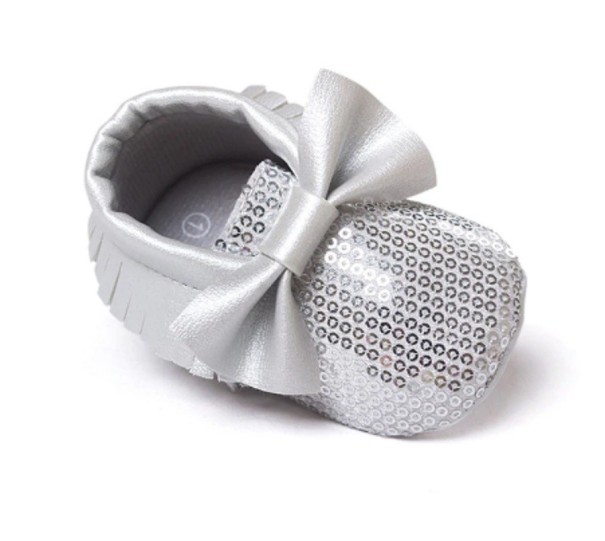 Chaussons pour filles avec des paillettes argenté 12-18 mois