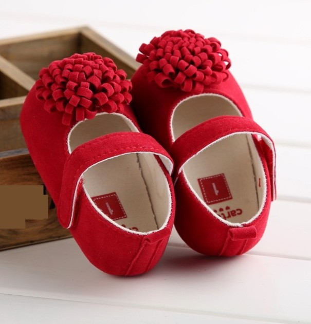 Chaussons pour filles avec fleur A461 rouge 0-6 mois