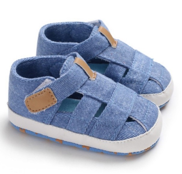 Chaussons pour garçons A245 bleu 0-6 mois