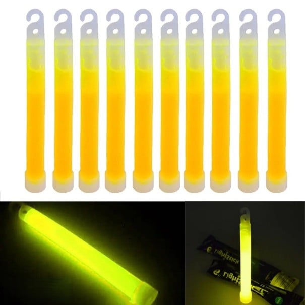 Chemické svítící tyčinky glow s háčkem aktivace zatřepáním délka 15 cm průměr 1 až 1,5 cm na párty festival kempování a nouzové situace žlutá