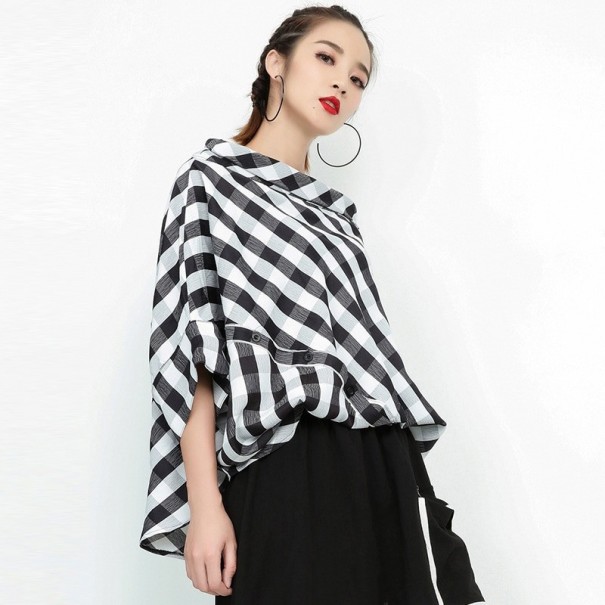 Chemise à carreaux noir et blanc 1