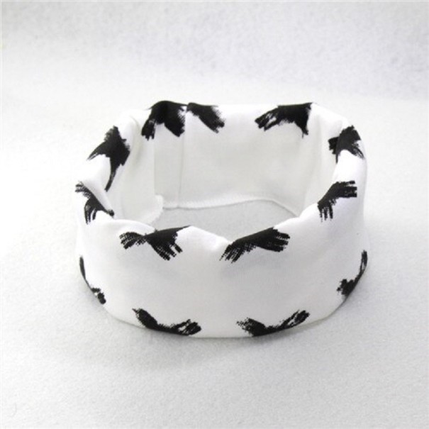 Children's Neck Warmer with Crosses white