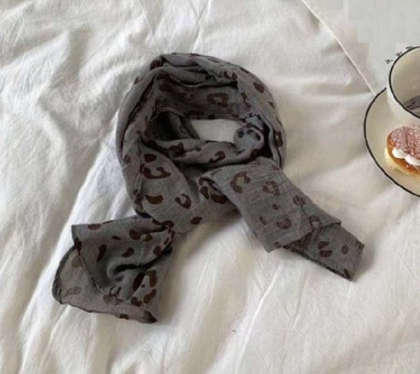 Children's Scarf with Leopard Pattern grey