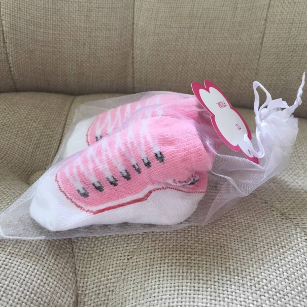 Children's Socks with Sneaker Design pink