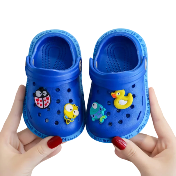 Chinelos de borracha para crianças com decorações 3D de animais Chinelos leves e respiráveis com orifícios e tira traseira Chinelos coloridos para casa e exterior azul 24