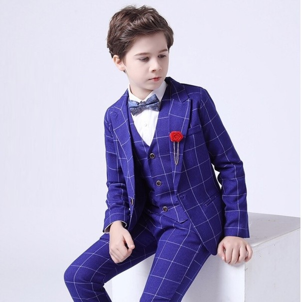 Chlapčenský kockovaný oblek s vestou B1310 modrá 6 A