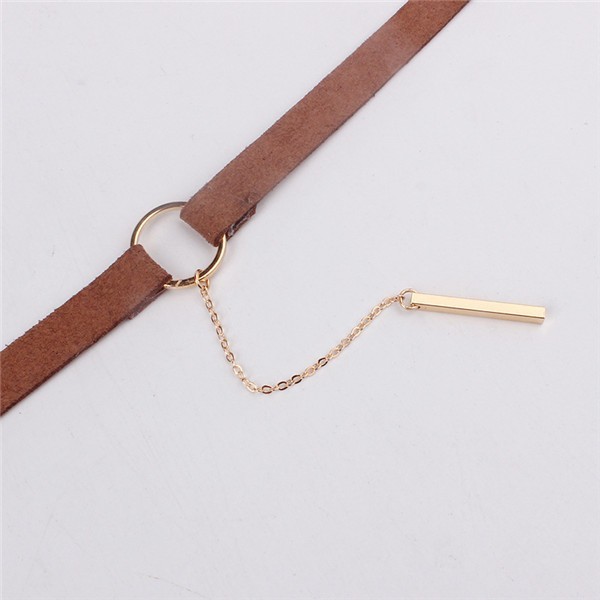Choker ketting met hanger J678 koffiekleur