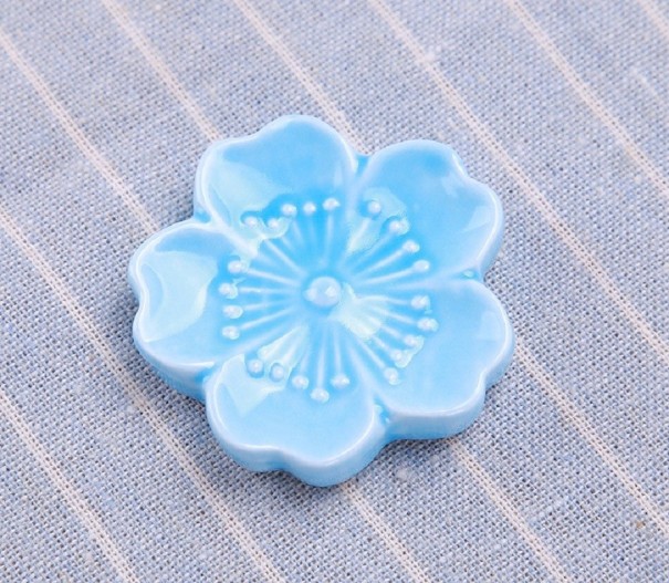 Chopstick Rest Flower light blue