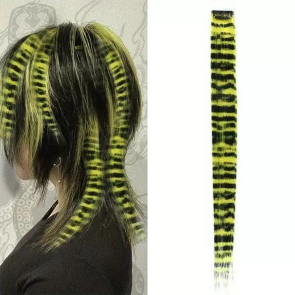 Clip in pramínek vlasů se vzorem 45 cm syntetické vlasy 6 g pro barevné oživení účesu a rychlou úpravu vzhledu žlutá
