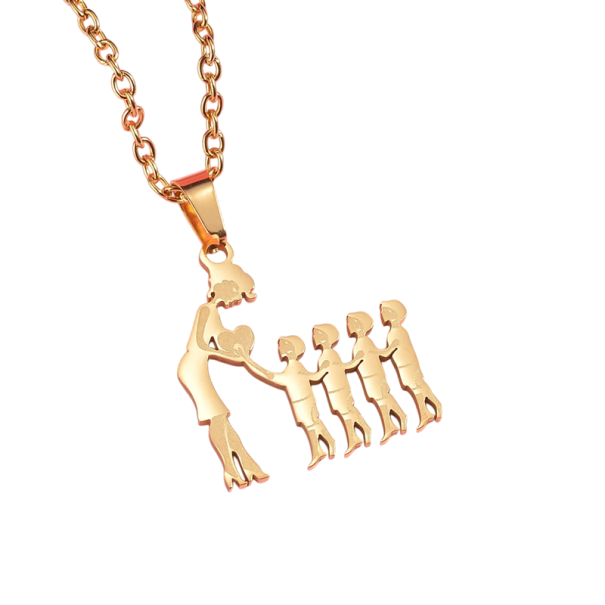 Colar com pendente de mãe com 4 filhos dourado