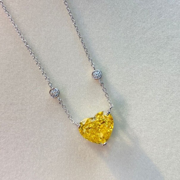 Colar feminino com coração D704 amarelo