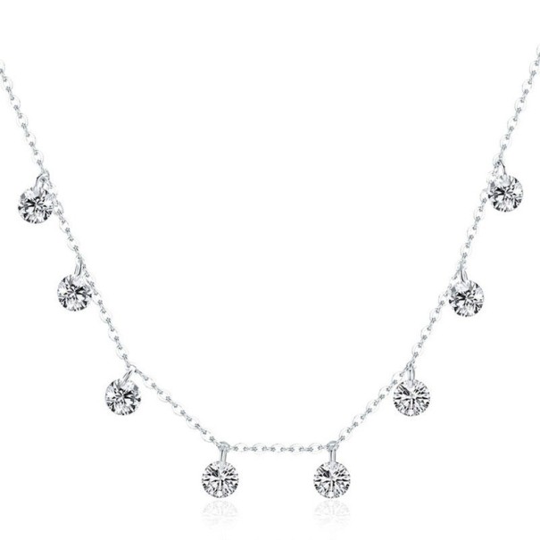 Colar feminino com cristais prateado