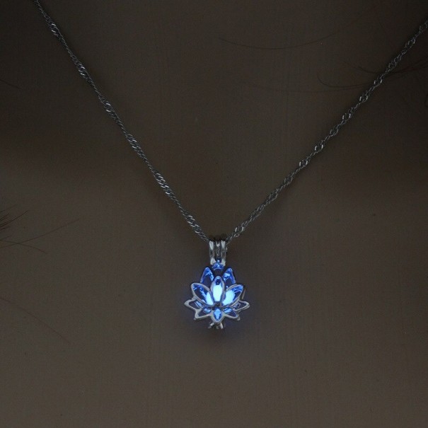 Colar feminino com pendente D67 azul