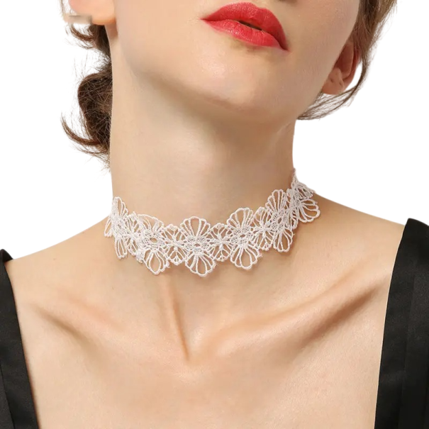 Collana choker in pizzo da donna con motivo floreale e chiusura in pizzo bianco, accessorio delicato per il collo per un uso quotidiano 1