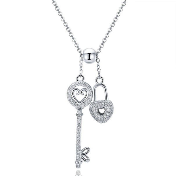 Collana da donna con chiave e lucchetto 1